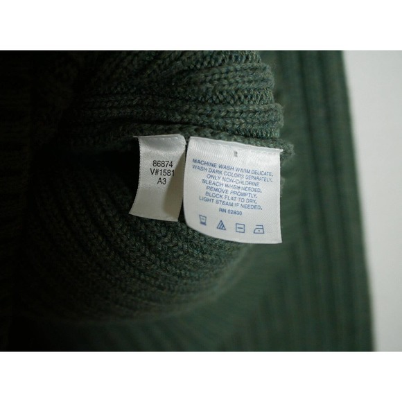 Lands' End Green Cable Knit Sweater - Picture 8 of 10
